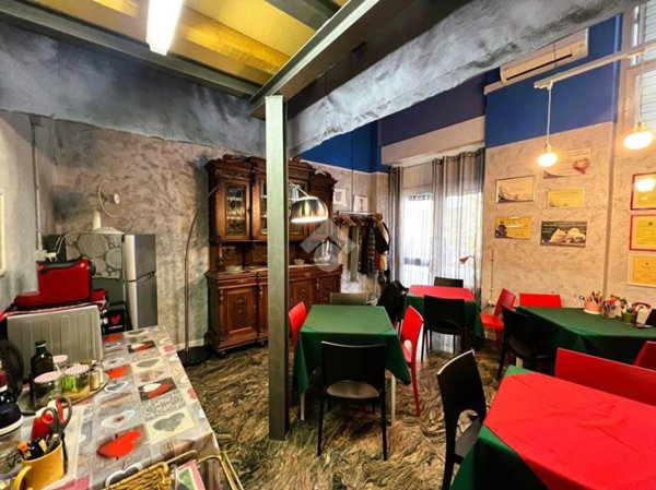 negozio in vendita a Trieste in zona Roiano