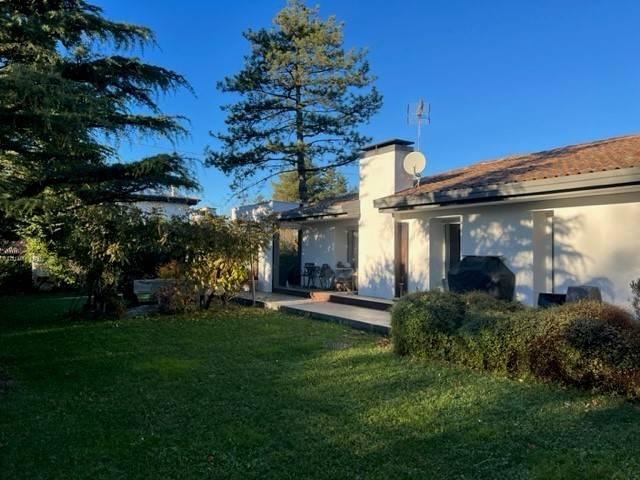 casa indipendente in vendita a Trieste in zona Opicina