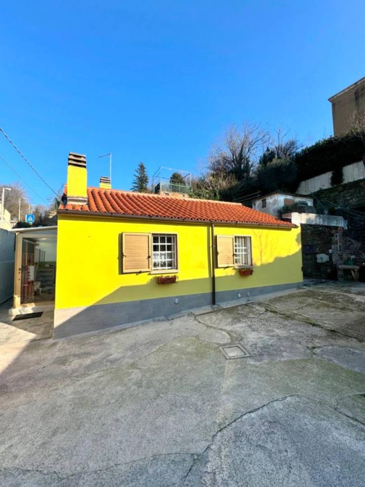 casa indipendente in vendita a Trieste in zona Scorcola
