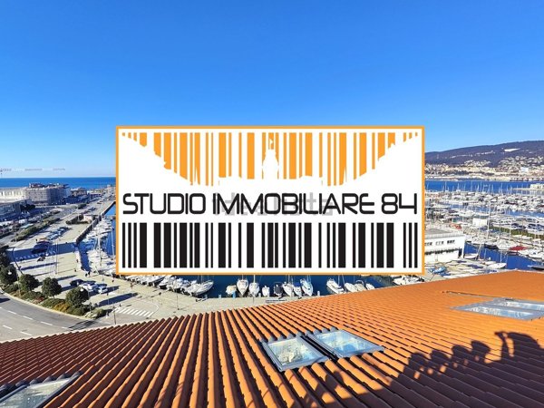 appartamento in vendita a Trieste in zona Città Vecchia