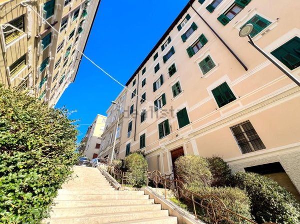 appartamento in vendita a Trieste in zona Barriera vecchia