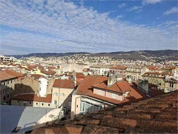 appartamento in vendita a Trieste in zona San Giacomo