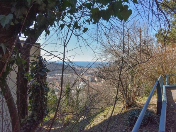 appartamento in vendita a Trieste in zona Guardiella
