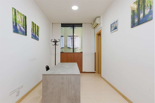 ufficio in vendita a Trieste