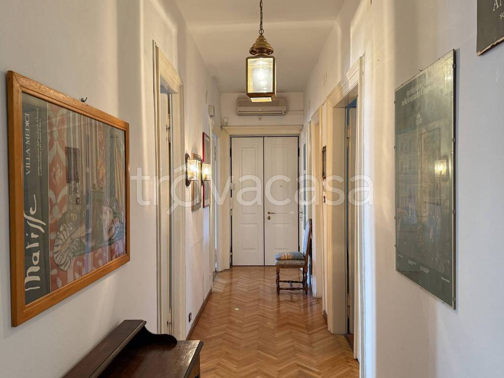 appartamento in vendita a Trieste in zona Città Vecchia