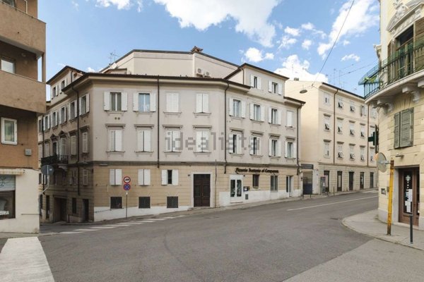 appartamento in vendita a Trieste in zona Città Vecchia