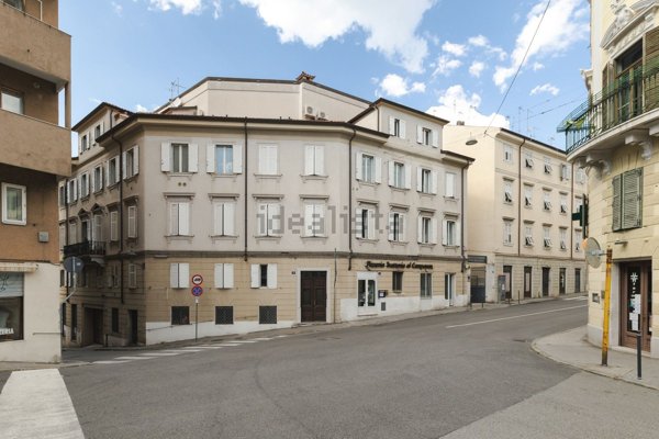 appartamento in vendita a Trieste in zona Città Vecchia