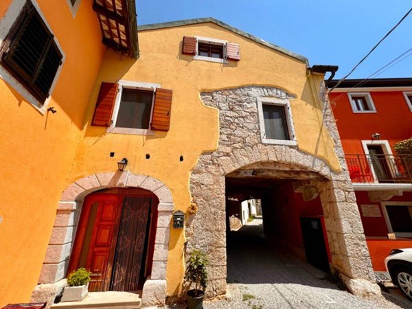 casa indipendente in vendita a Trieste in zona Santa Croce
