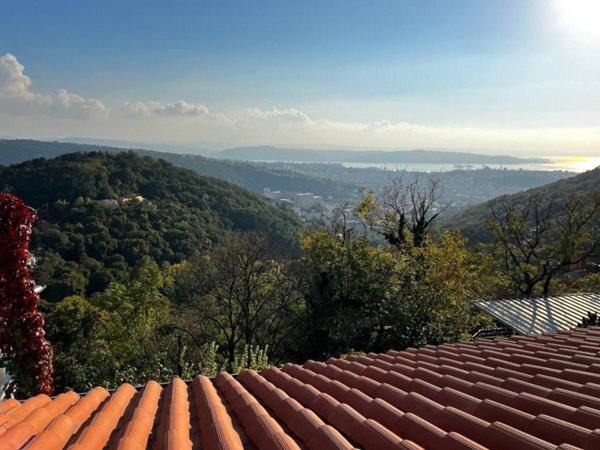 casa indipendente in vendita a Trieste in zona Scorcola