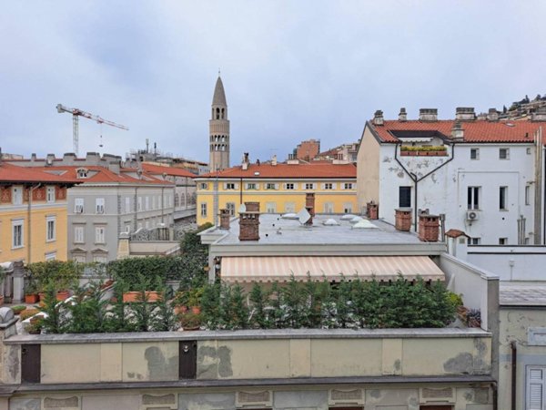 appartamento in vendita a Trieste in zona Scorcola