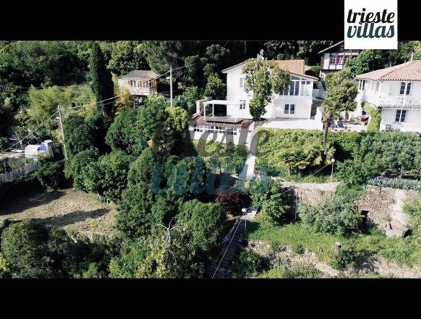 casa indipendente in vendita a Trieste in zona Santa Croce
