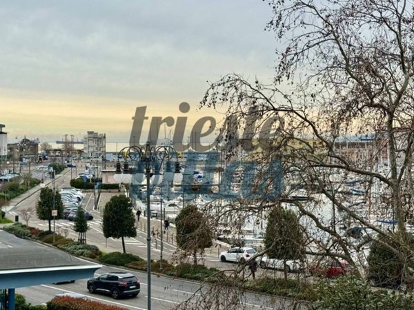 appartamento in vendita a Trieste in zona San Giusto