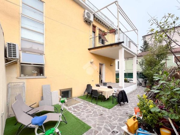 casa indipendente in vendita a Trieste