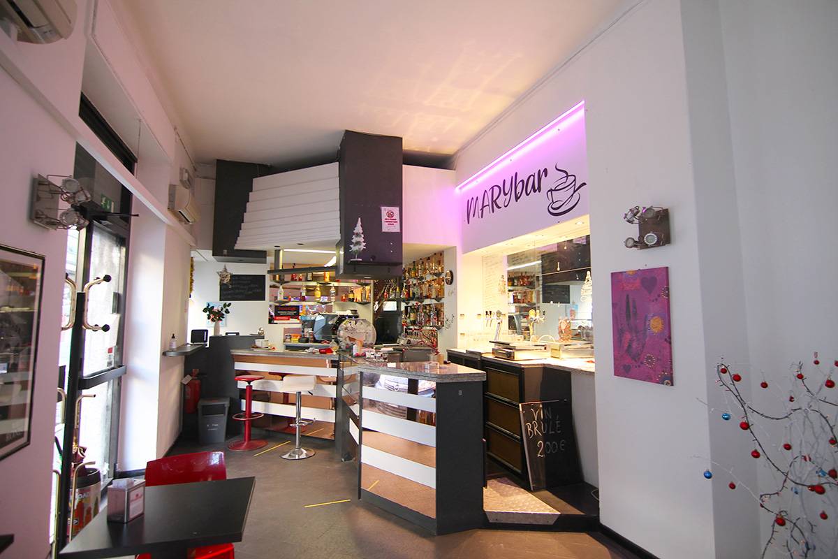 locale commerciale in vendita a Trieste