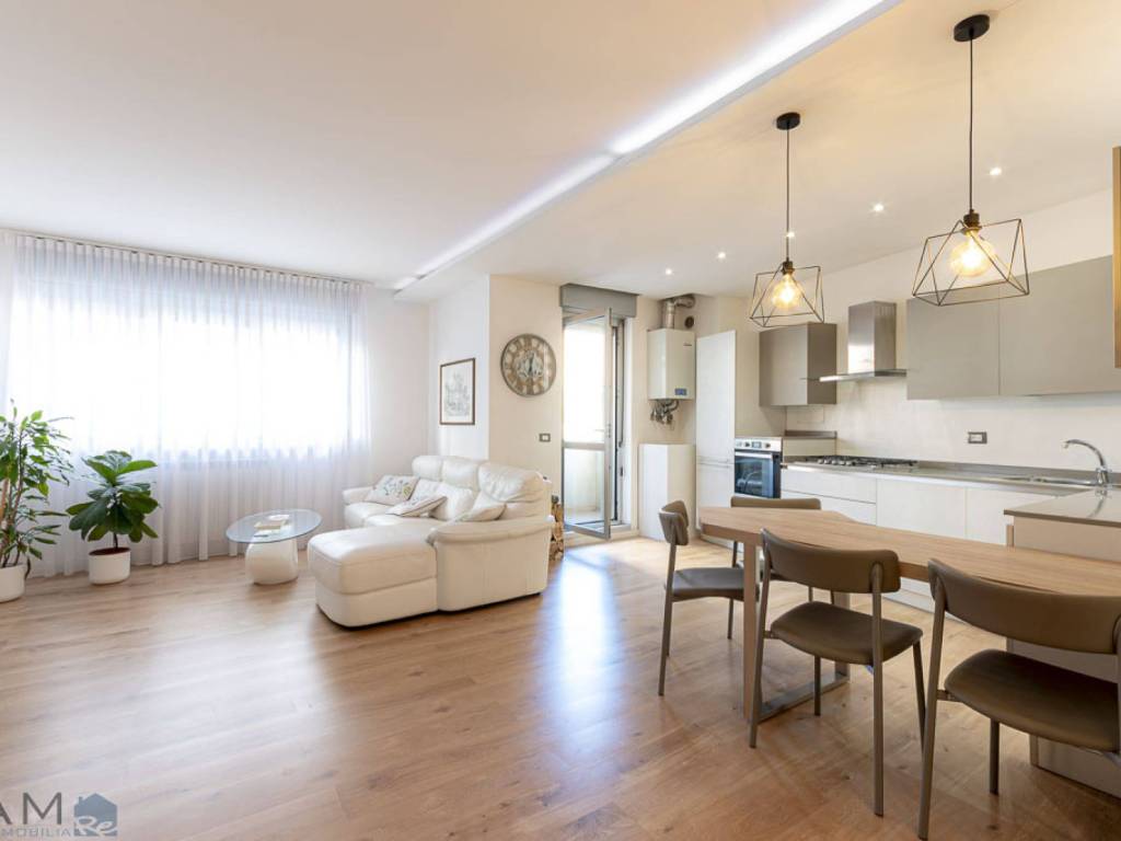 appartamento in vendita a Trieste in zona Barriera vecchia