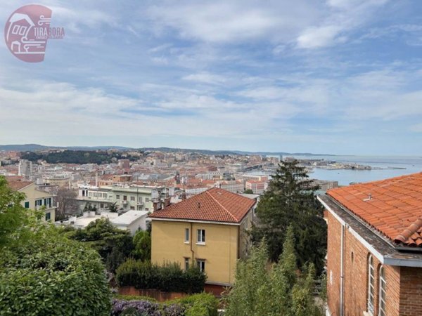 casa indipendente in vendita a Trieste in zona Scorcola