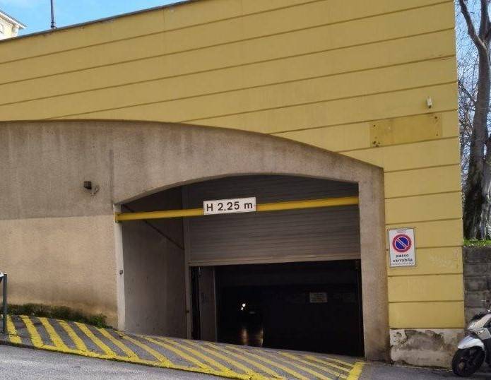 casa indipendente in vendita a Trieste in zona Barcola