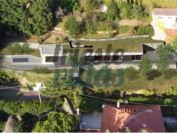 casa indipendente in vendita a Trieste in zona Grignano