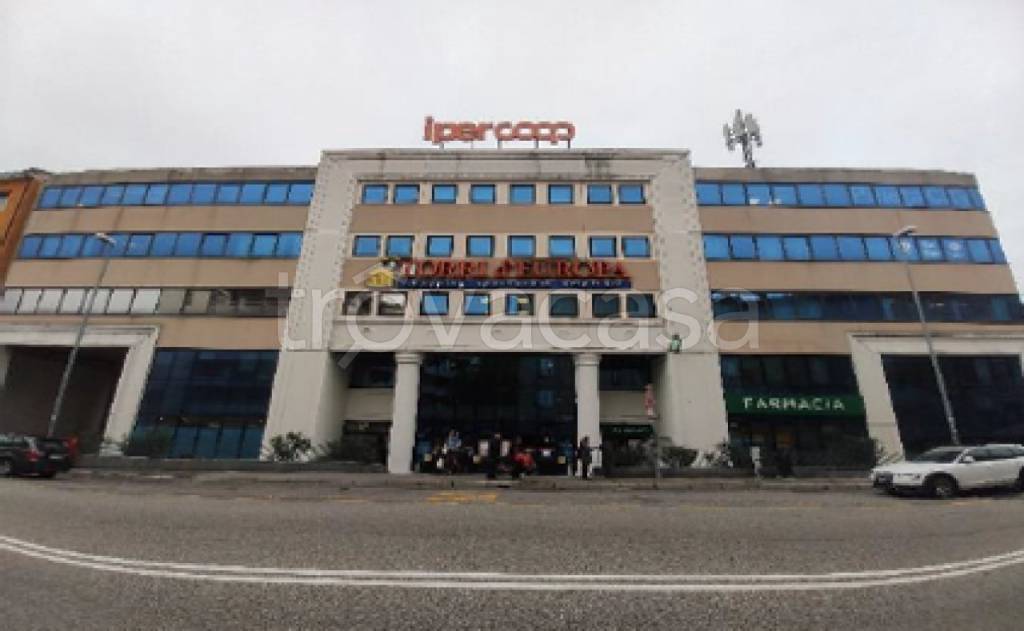 negozio in vendita a Trieste in zona Chiarbola