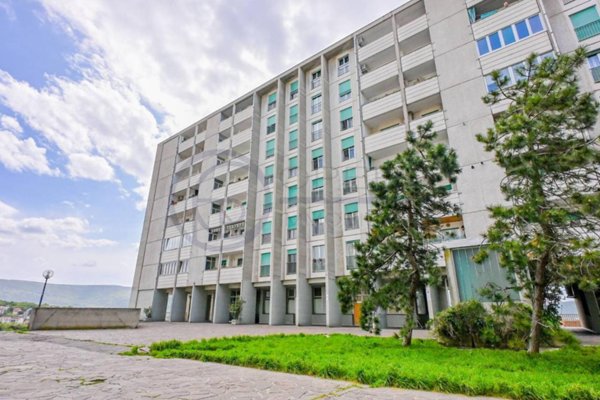 appartamento in vendita a Trieste in zona Cattinara