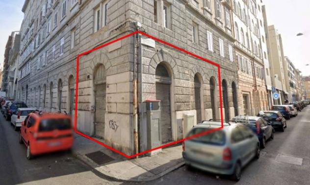 locale commerciale in vendita a Trieste