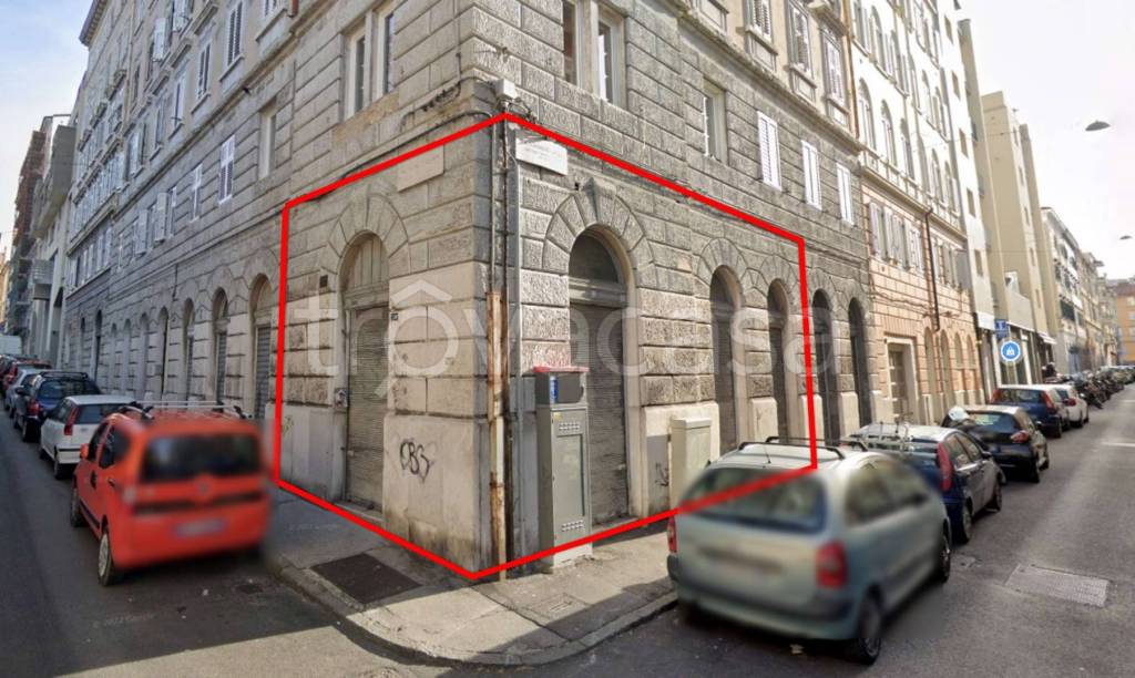 locale commerciale in vendita a Trieste
