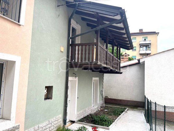 casa indipendente in vendita a Trieste in zona San Giacomo