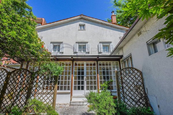 casa indipendente in vendita a Trieste in zona Cologna
