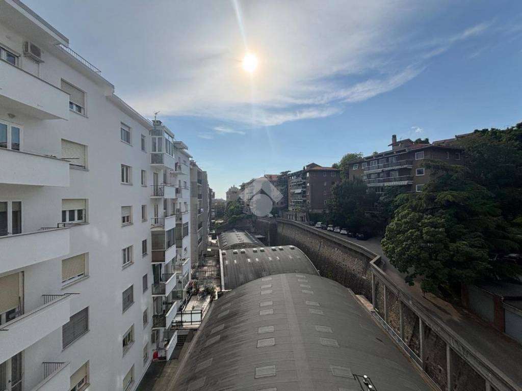appartamento in vendita a Trieste in zona Scorcola