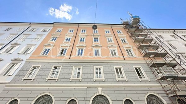 appartamento in vendita a Trieste in zona Borgo Teresiano