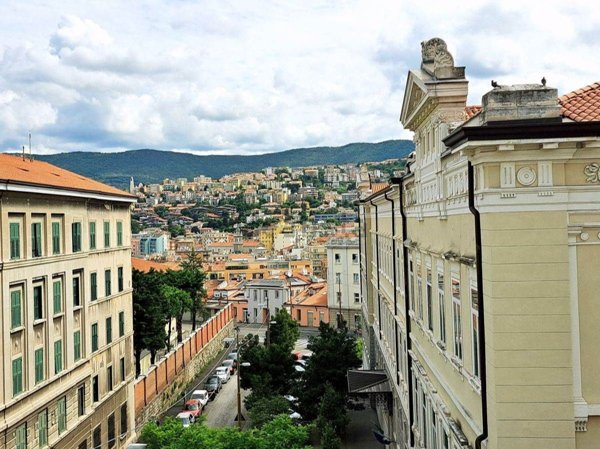 appartamento in vendita a Trieste in zona San Giacomo