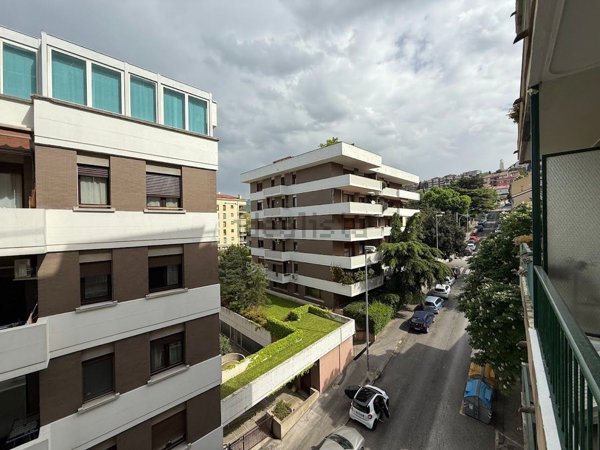 appartamento in vendita a Trieste in zona Barriera vecchia