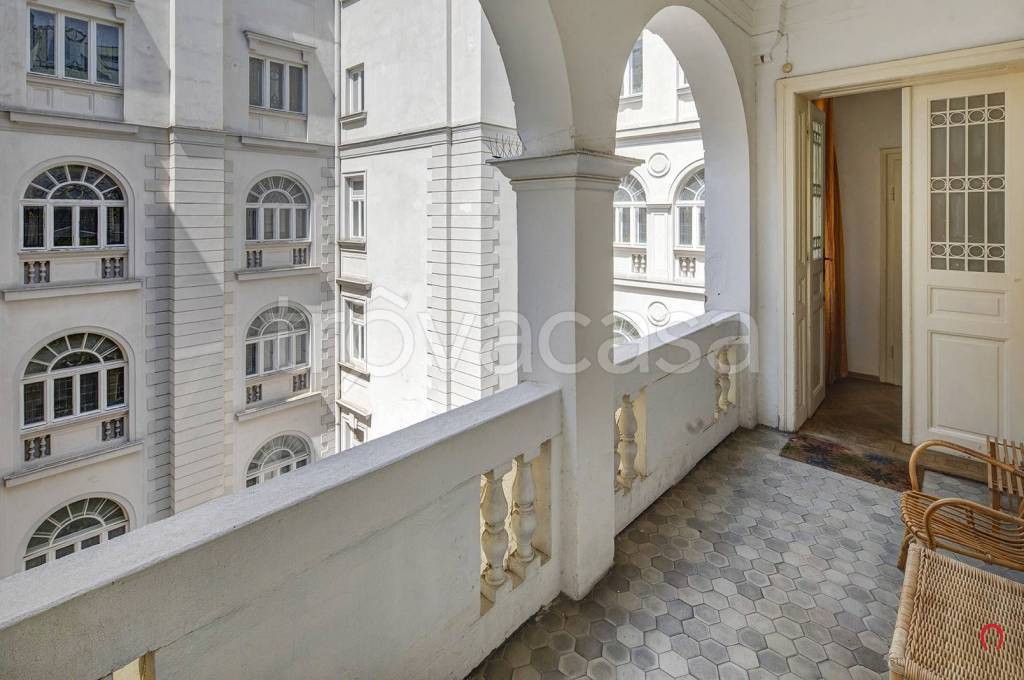 appartamento in vendita a Trieste in zona Cavana