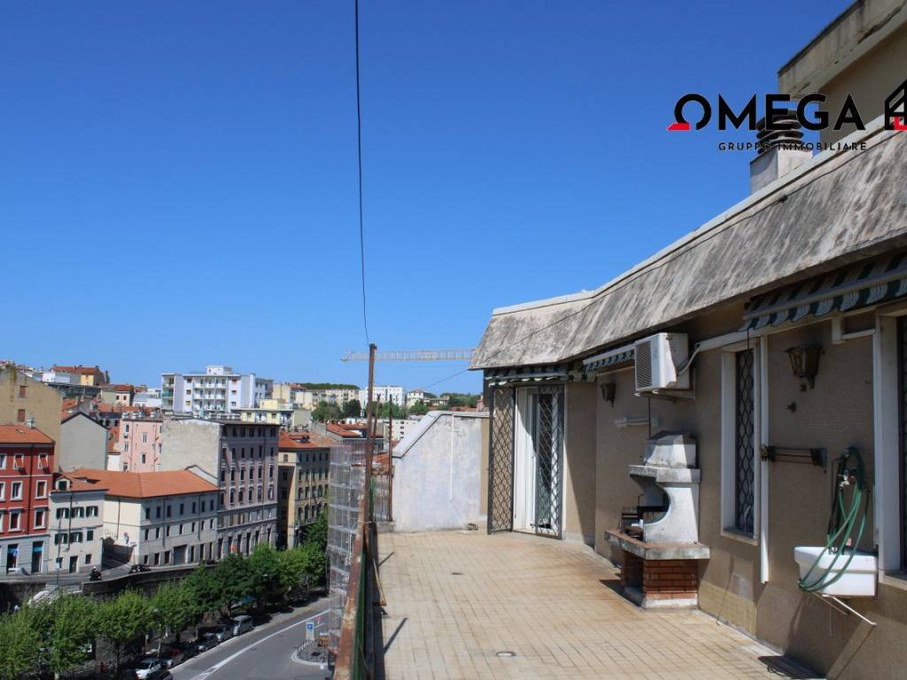 appartamento in vendita a Trieste in zona Barriera vecchia