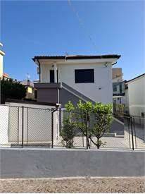 appartamento in vendita a Trieste in zona Valmaura