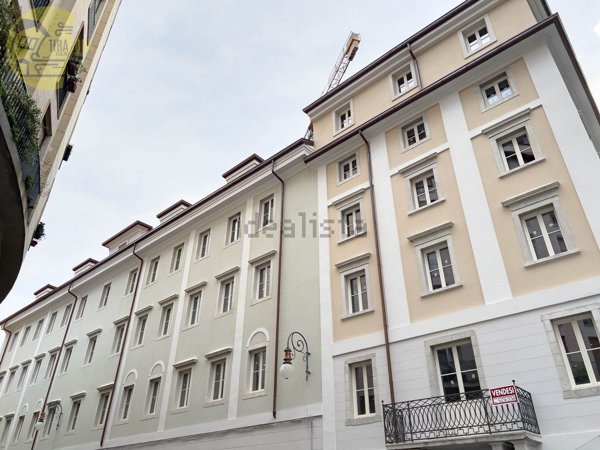 appartamento in vendita a Trieste in zona Città Vecchia