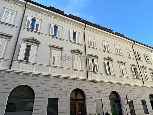 appartamento in vendita a Trieste in zona Città Nuova