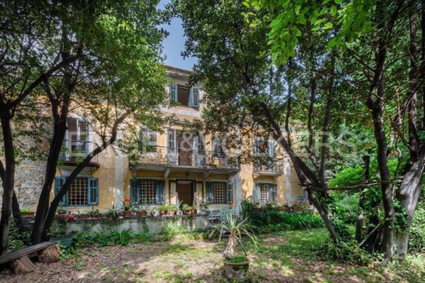 casa indipendente in vendita a Trieste in zona San Vito