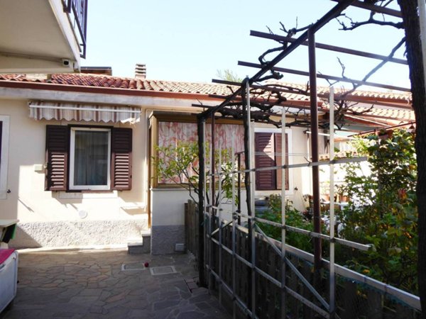 casa indipendente in vendita a Trieste in zona Valmaura