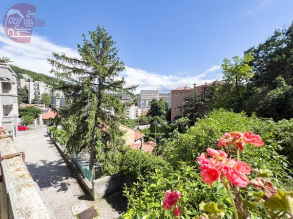 appartamento in vendita a Trieste in zona Scorcola