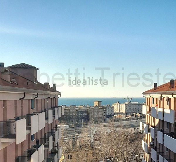 appartamento in vendita a Trieste in zona Roiano