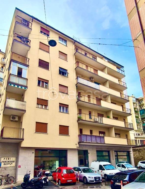 appartamento in vendita a Trieste in zona Cologna