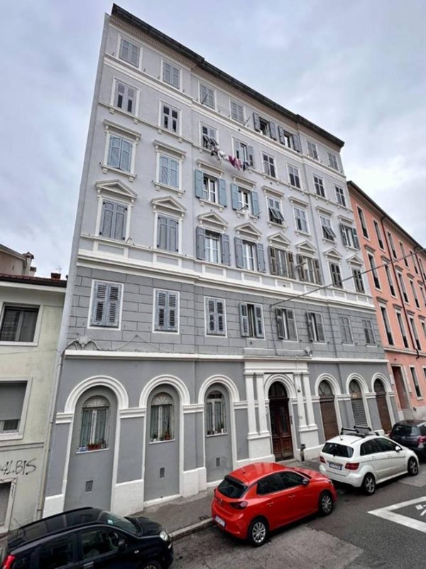 appartamento in vendita a Trieste in zona San Giacomo