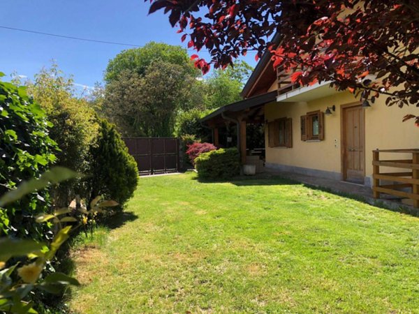 casa indipendente in vendita a Trieste in zona Trebiciano