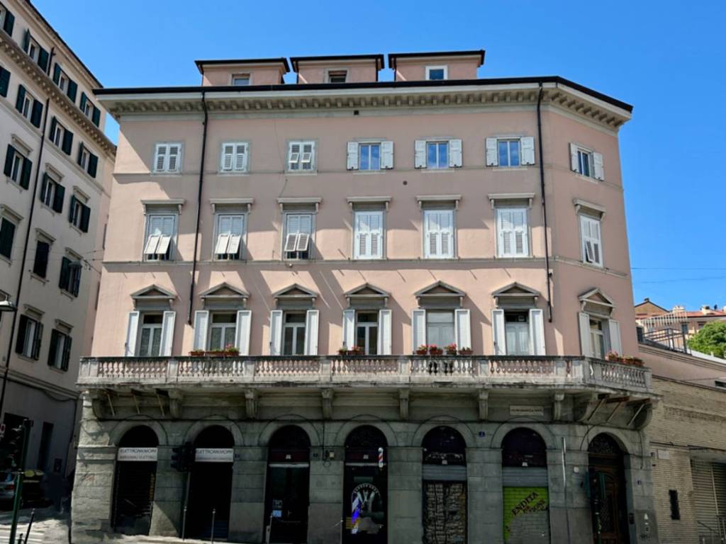 appartamento in vendita a Trieste in zona San Giacomo