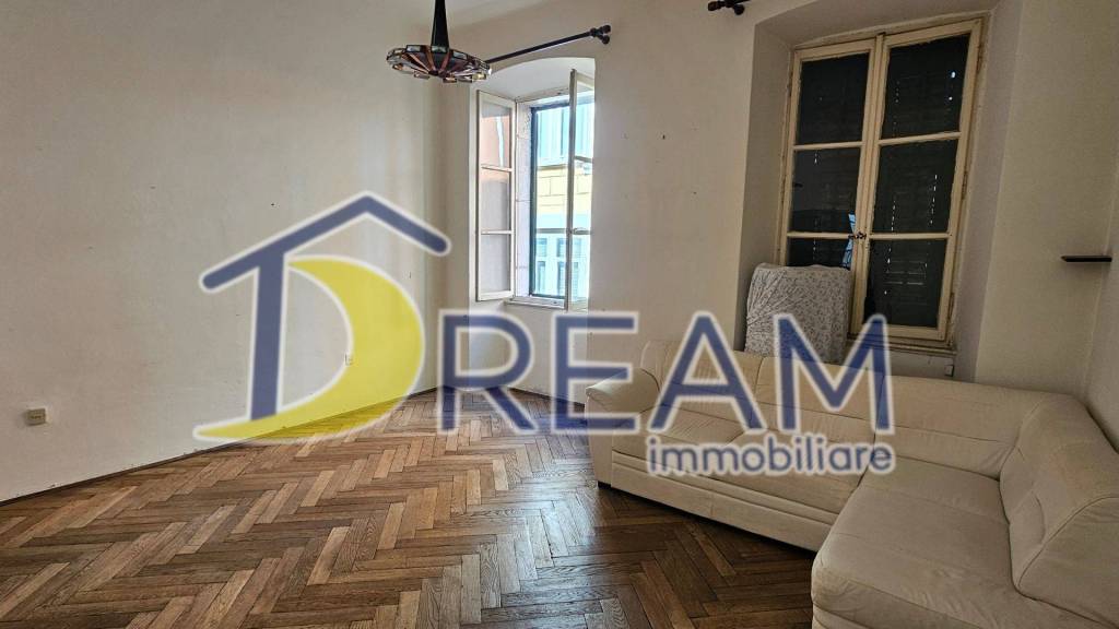 appartamento in vendita a Trieste in zona Barriera vecchia