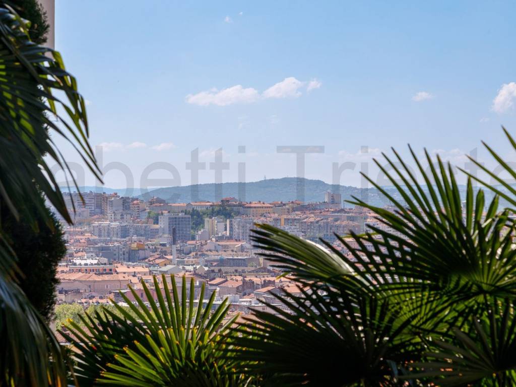 appartamento in vendita a Trieste in zona Scorcola