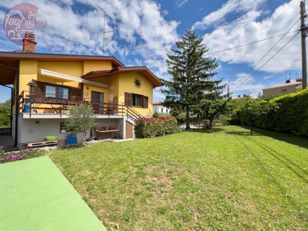casa indipendente in vendita a Trieste in zona Prosecco