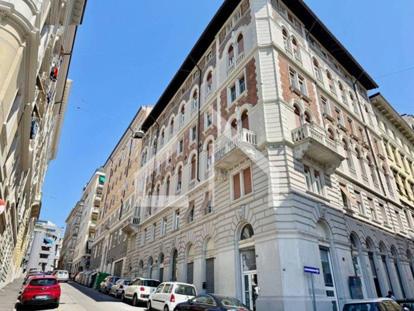 ufficio in vendita a Trieste