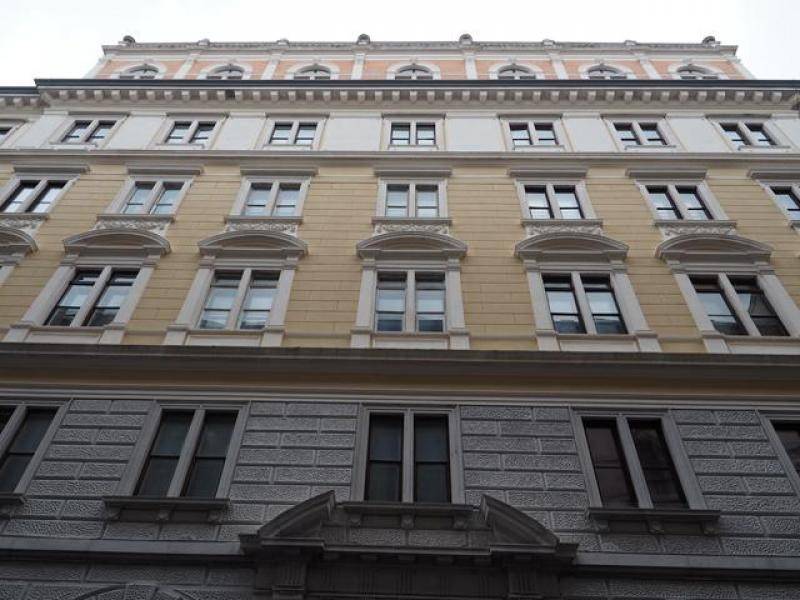 appartamento in vendita a Trieste in zona Borgo Teresiano